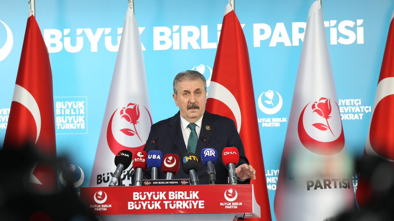 Mustafa Destici: PKK ile mücadele zaferle sonuçlanmıştır, Türkiye sınırları içinde diz çöktüler