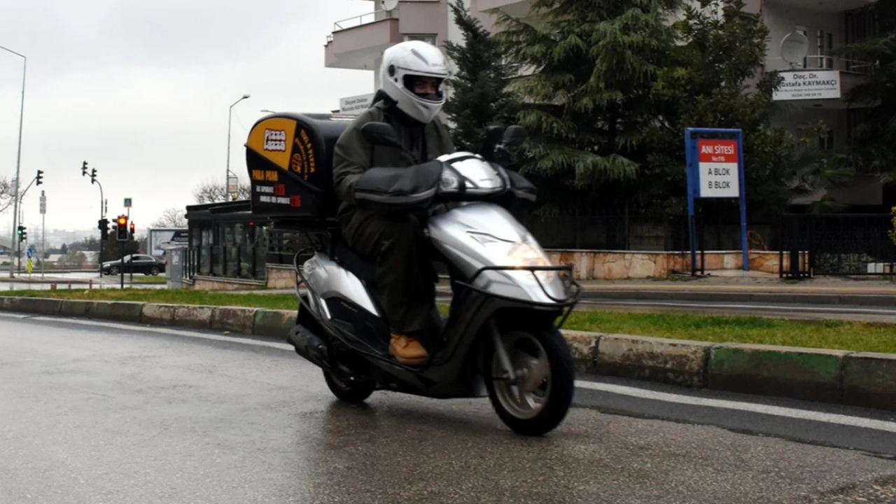 Taşımacılıkta devrim gibi değişiklikler! Motokuryeler kayıt altında, kadın soförlere destek