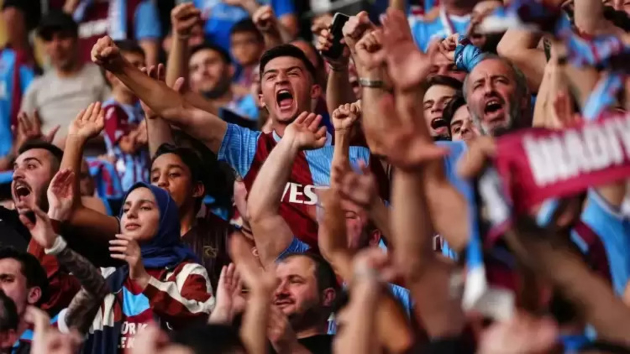 Trabzonspor taraftarından yönetime tepki: İstifa sesleri yükseldi!