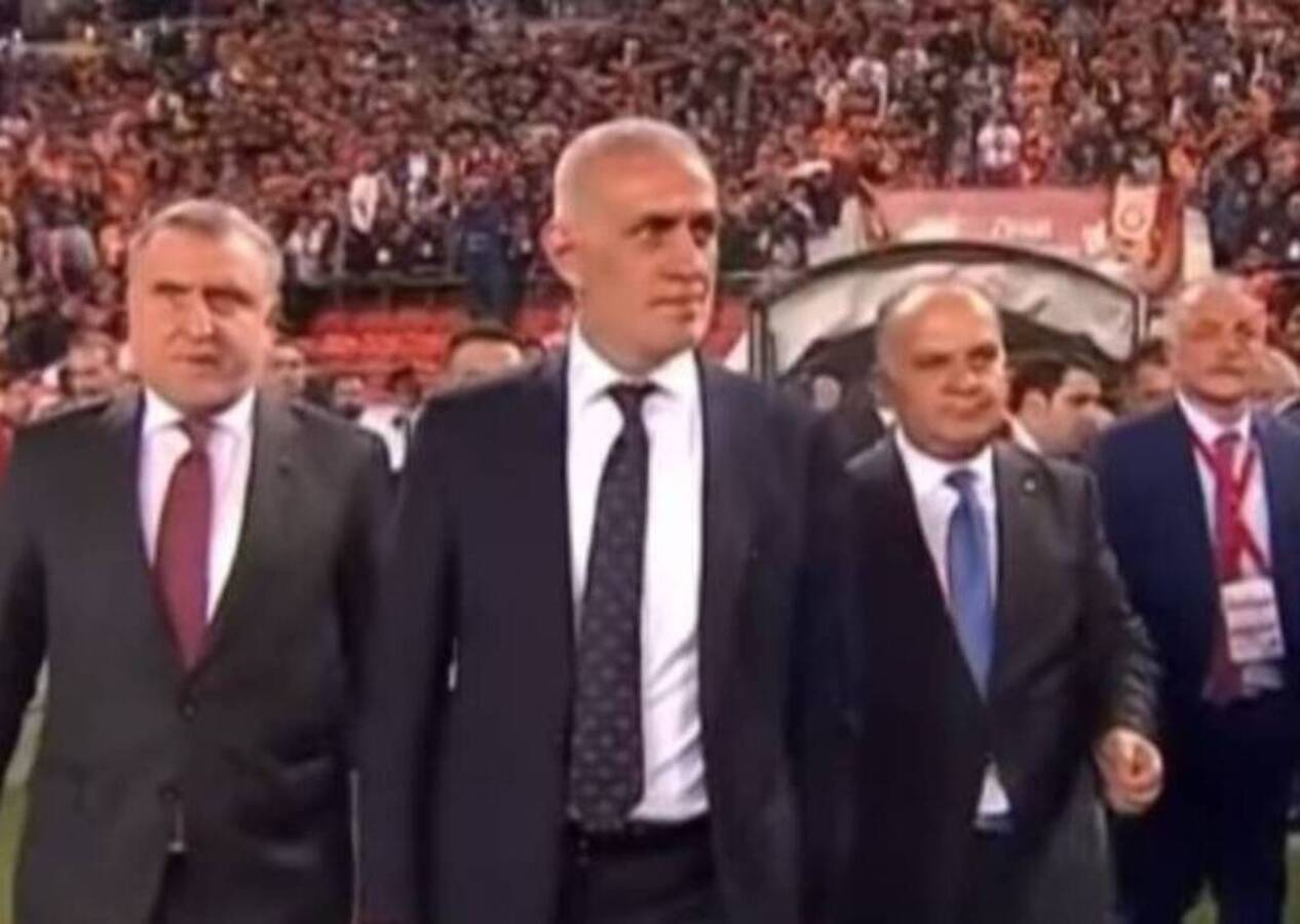 İbrahim Hacıosmanoğlu'na kupa merasiminde gündem olan tepki!
