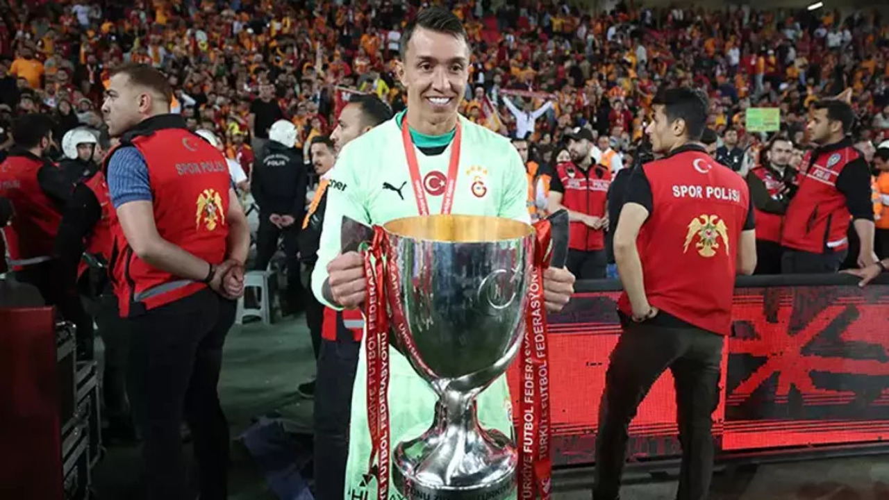Fernando Muslera, Bülent Korkmaz'ın rekorunu egale etti!