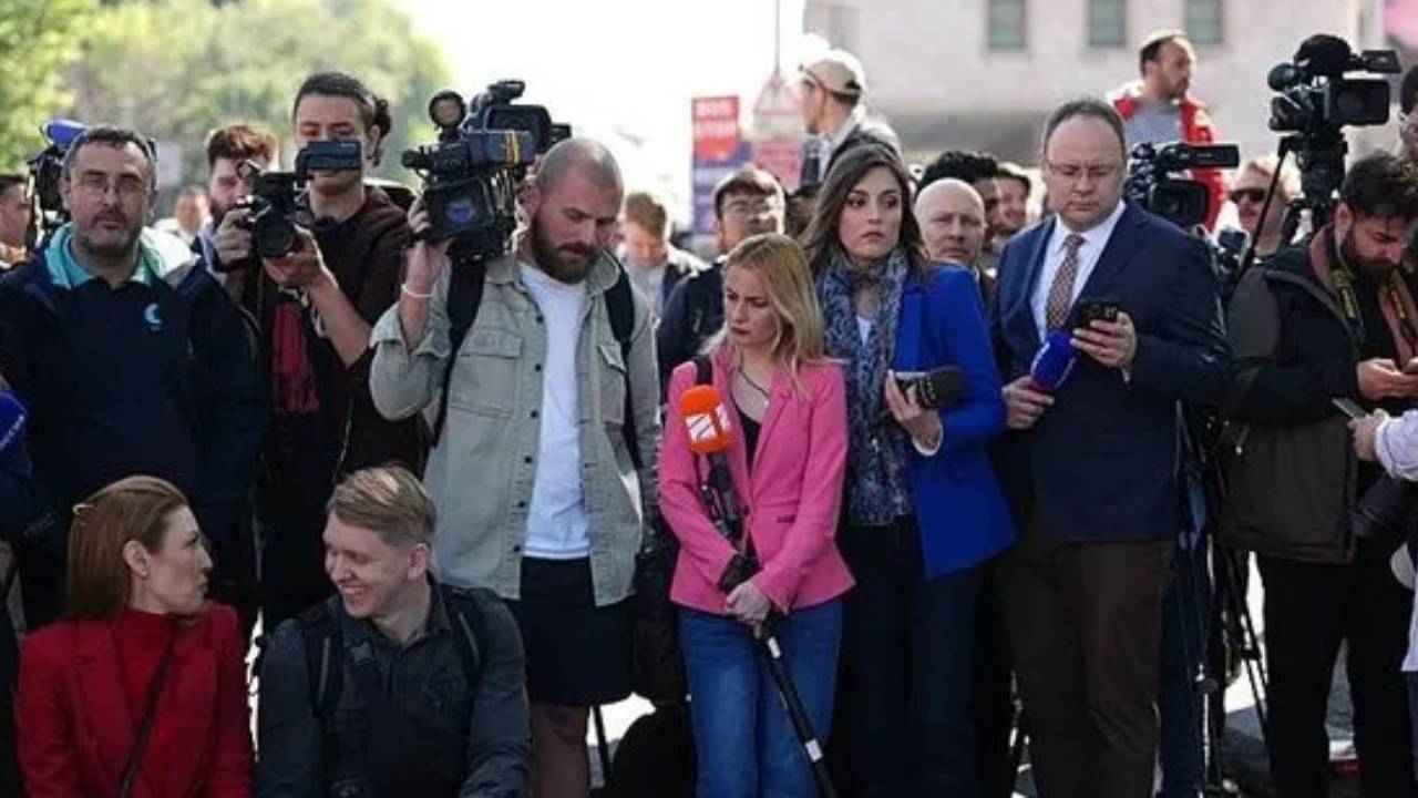 Ulusal ve uluslararası basın Dolmabahçe’de kamp kurdu, tarihi zirveyi yüzlerce gazeteci takip ediyor