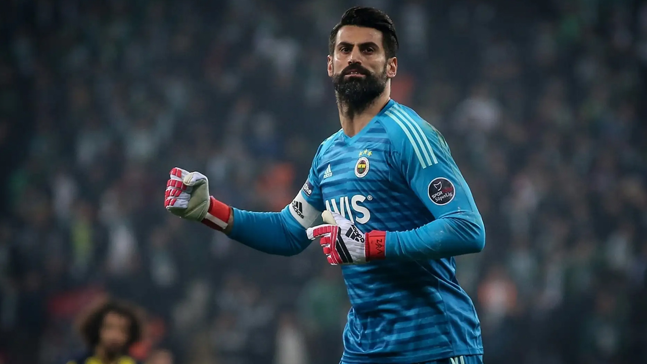 Fenerbahçe'de Volkan Demirel'den beri kalede istikrar sağlanamadı