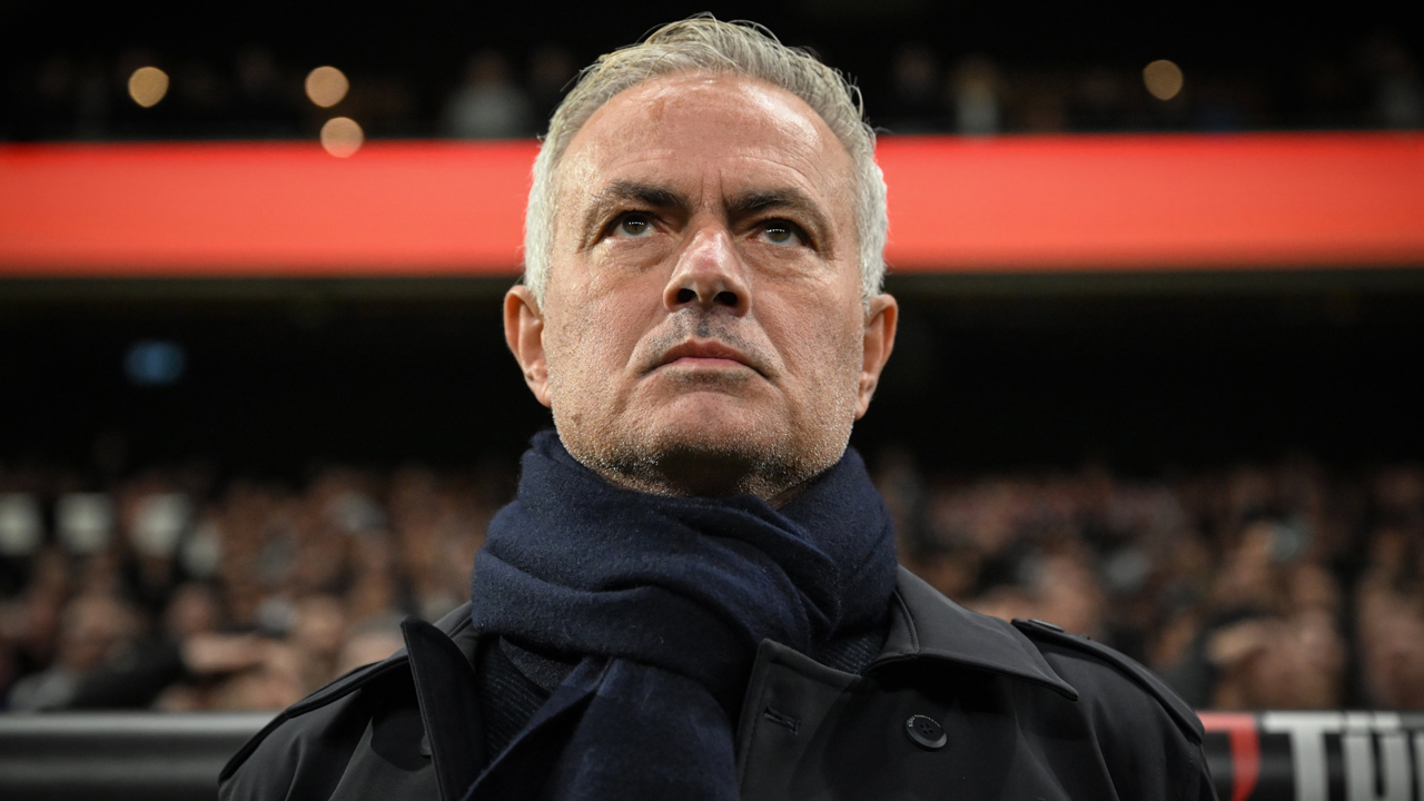İngiltere'den şaşırtan iddia: Manchester United'da Jose Mourinho sesleri
