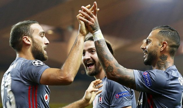 Beşiktaş Monaco'yu da yendi! Tarih yazdı...