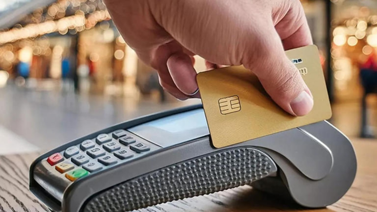 Kredi kartı harcamaları Nisan’da patladı! Market ve kuyumculukta rekor artış