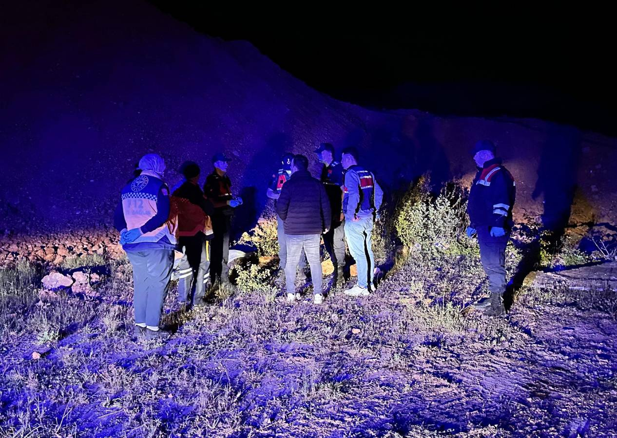 İznik'te kaçak kazı yapan definecilerin üzerine toprak çöktü: 1 ölü
