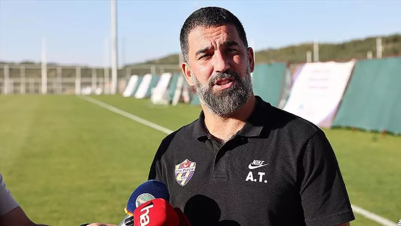 Eyüpspor Asbaşkanı Kulaksız'dan Arda Turan açıklaması: "Sadece Shakhtar Donetsk değil, Avrupa'dan başka teklifler de var"