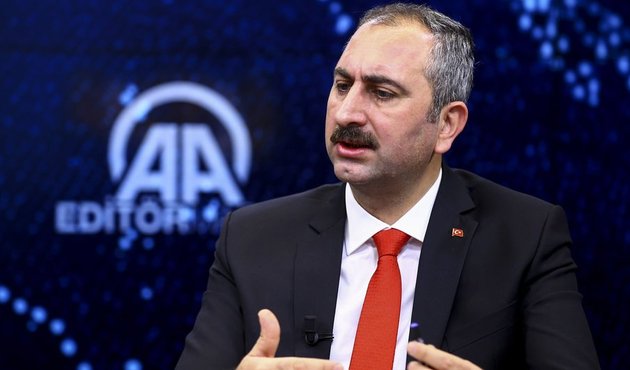 Adalet Bakanı'ndan vize kriziyle ilgili flaş açıklama!