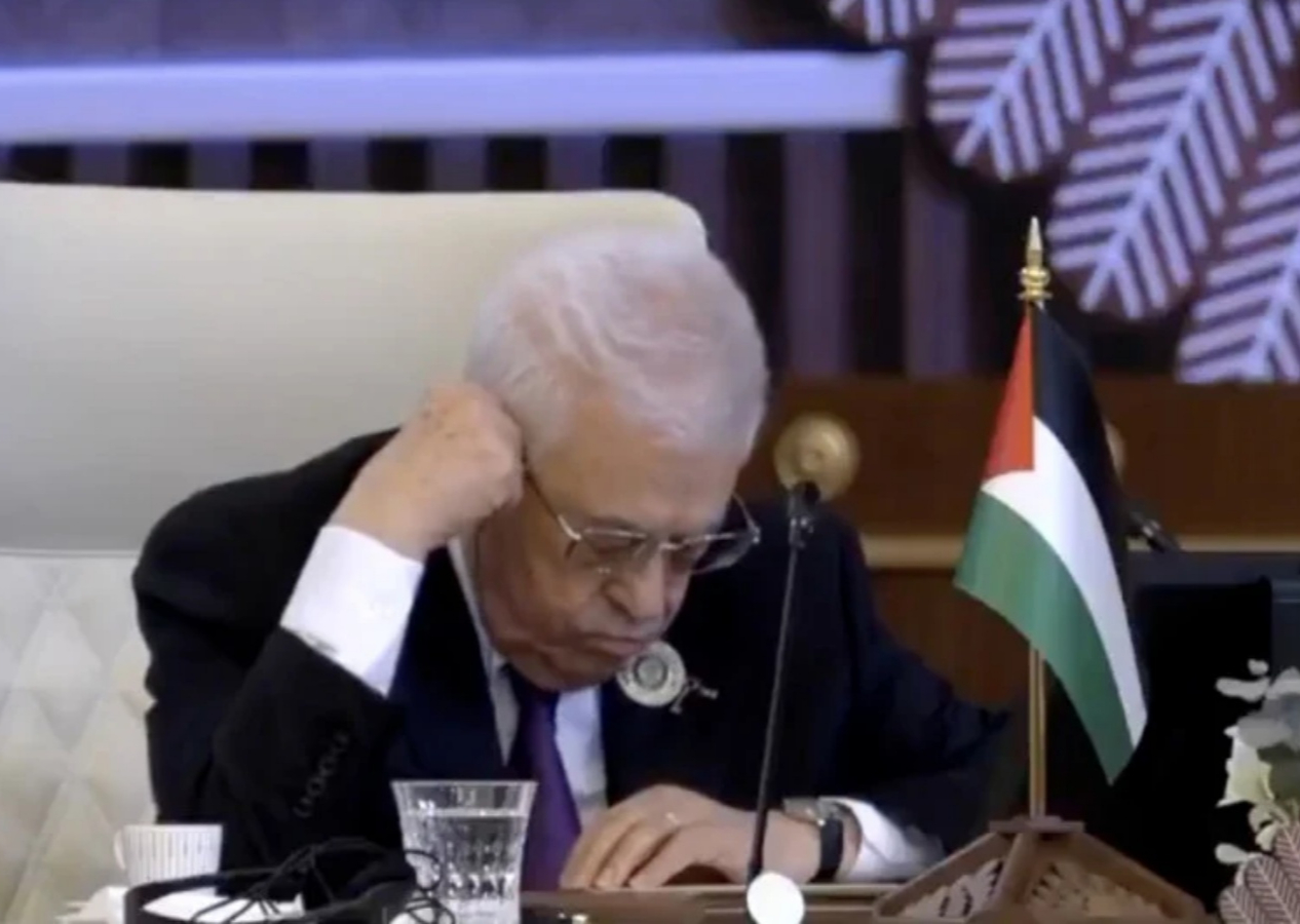 Gazze’deki katliam konuşulurken Mahmud Abbas’ın uyuyakaldığı anlar büyük tepki çekti