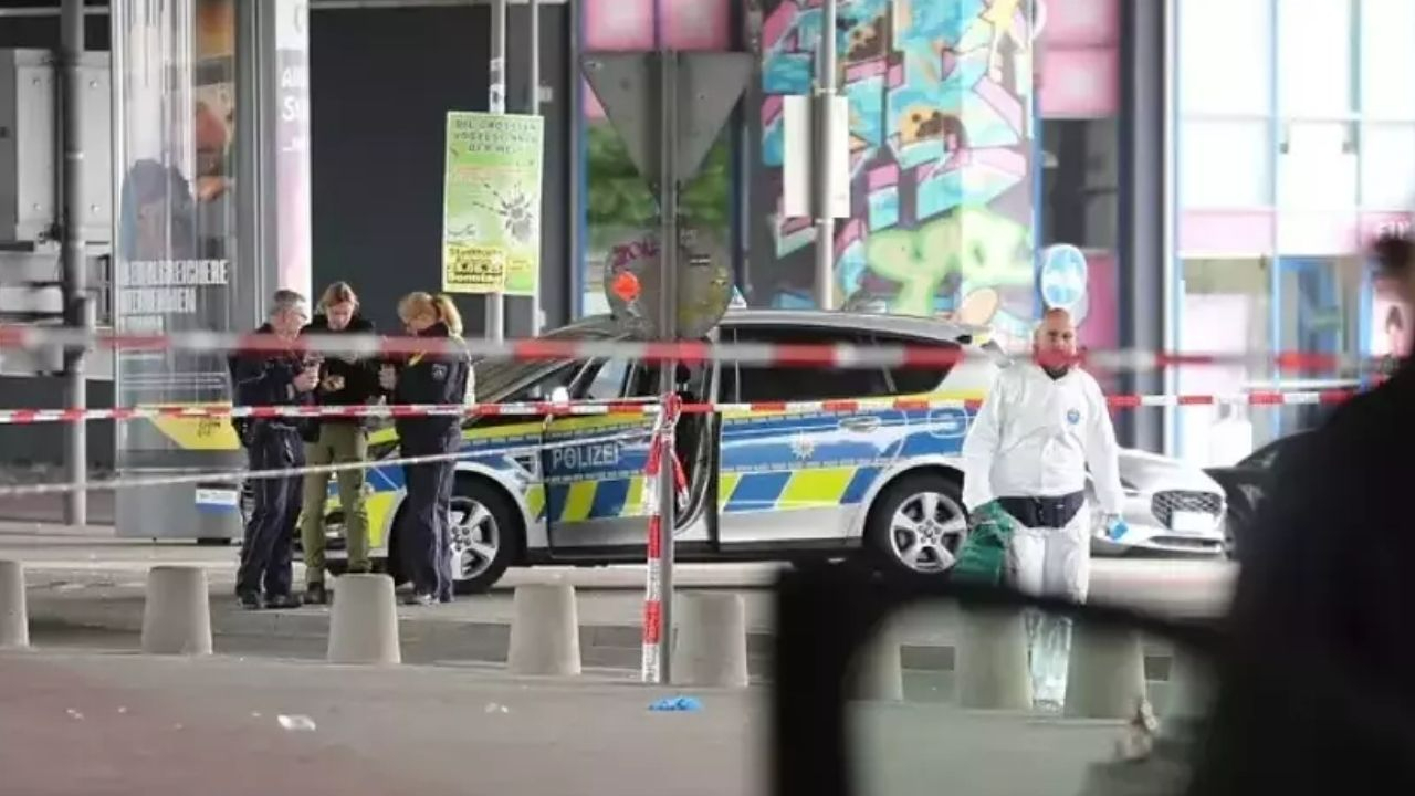 Almanya’da kanlı pazar sabahı! Bielefeld’de bıçaklı saldırı: Olay yerinde Suriye izi bulundu!