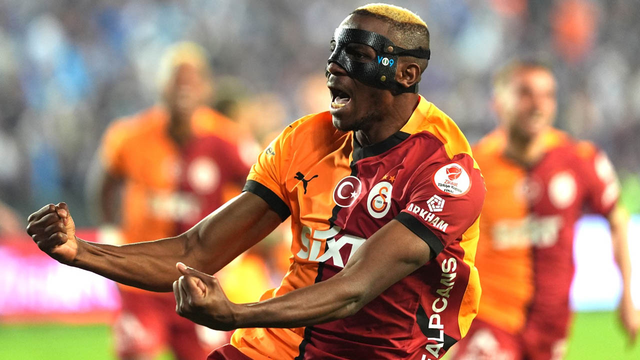 Victor Osimhen'den 5. yıldız paylaşımı