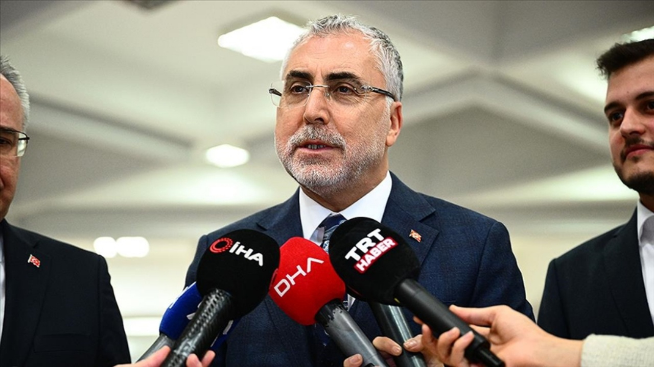 Bakan Işıkhan: İŞKUR Gençlik Programı ile gelecek sizinle şekilleniyor