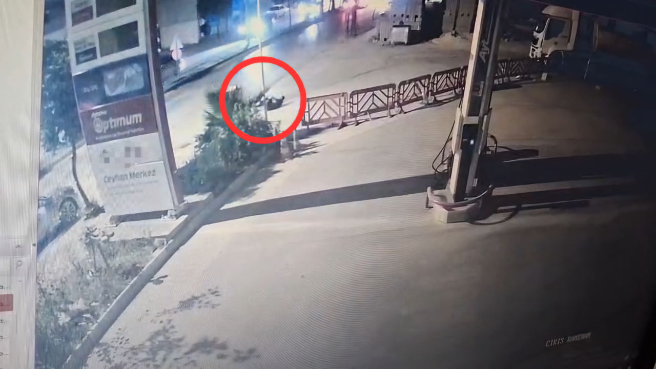 Adanalı kadın, rahatsız eden eski kocasını sokak ortasında ayağından vurdu