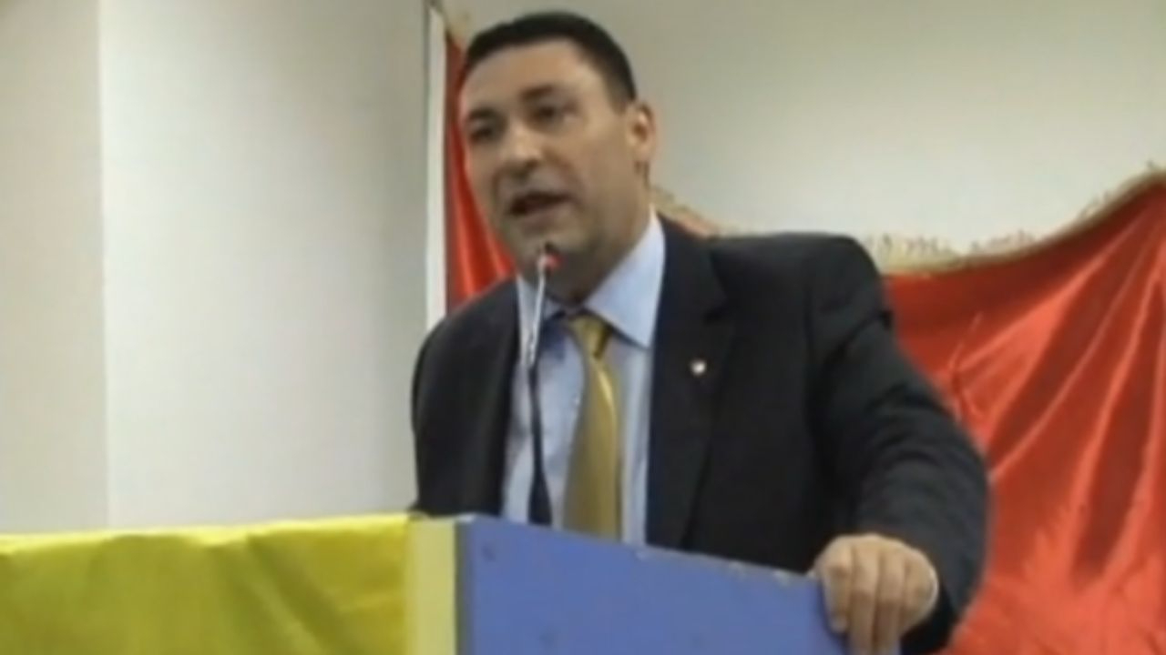Bent Ahlat Kimdir? Nereli, Kaç Yaşında, Ne İş Yapıyor? Serveti ve Şirketleri