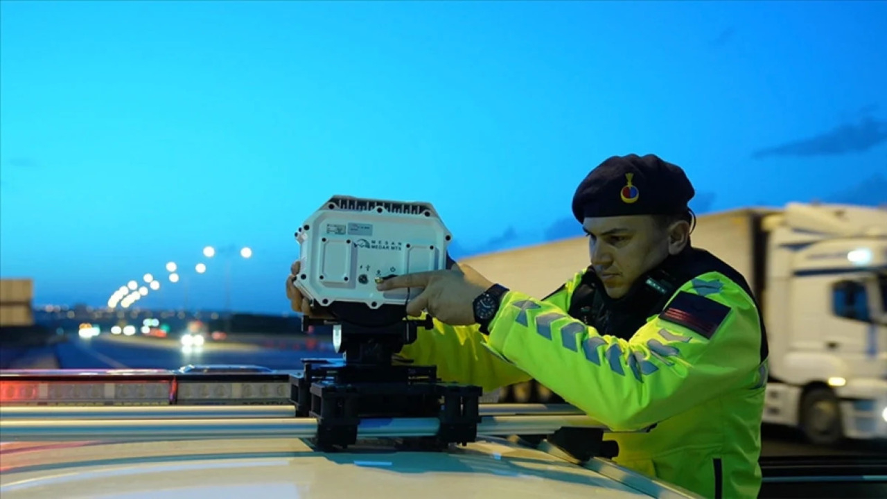 Otoyolların güvenliği artık yapay zeka radarlarıyla sağlanacak!