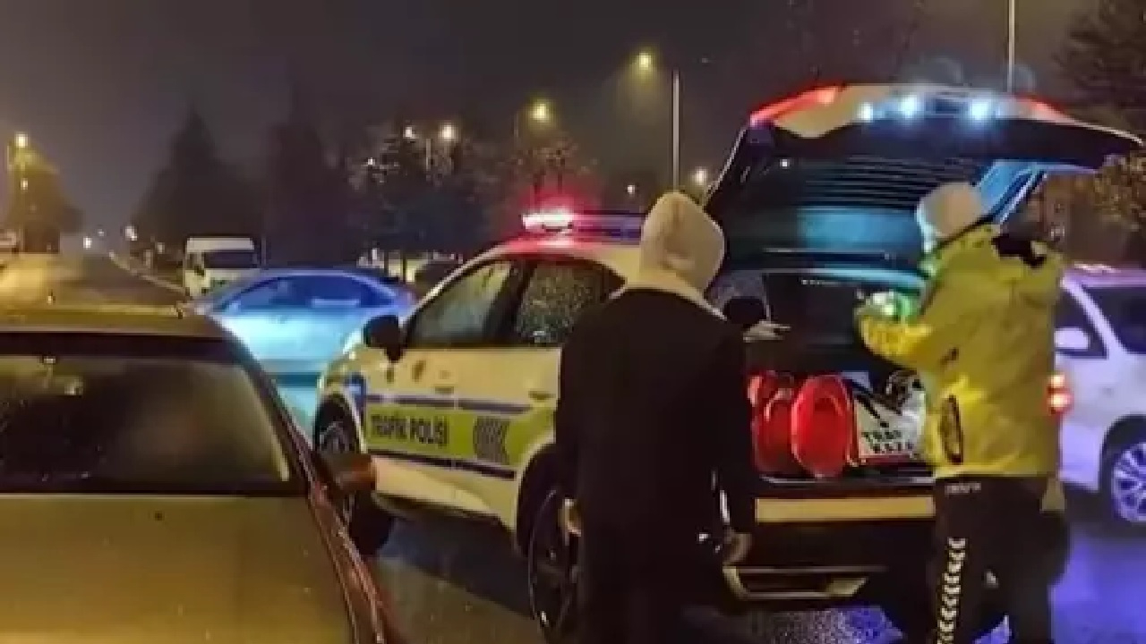Kayseri'de İki sürücü trafiği tehlikeye attı: 64 bin 926 lira ceza kesildi...