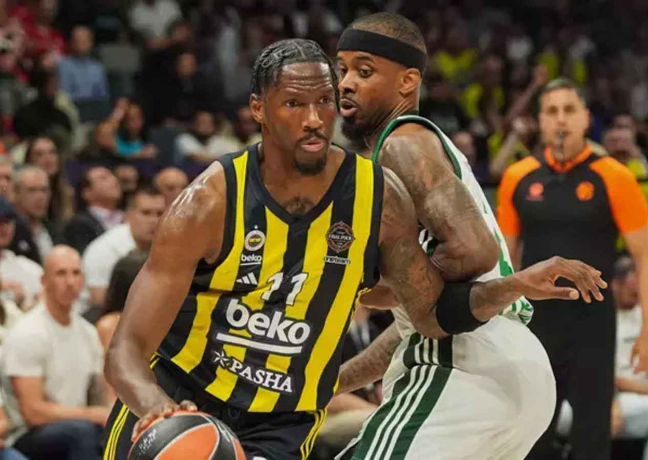 Fenerbahçe Panathinaikos'u devirdi, EuroLeague'de finale yükseldi (Fenerbahçe Beko 82 - 76 Panathinaikos | Maçın özeti)