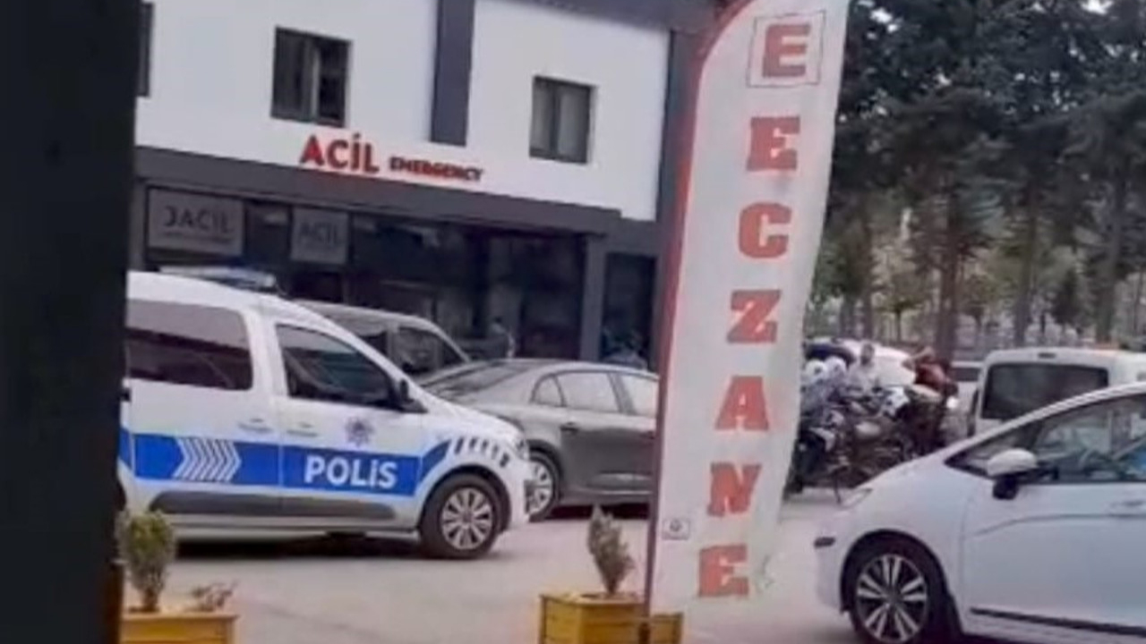 Amasya’da özel hastanede korkunç olay: Boğazına bıçak dayadı...