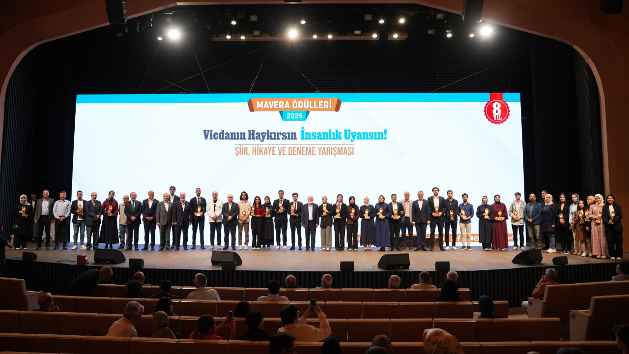 Vicdanlar çınladı, kalemler konuştu: Gençlerin kalbinden yükselen çığlık Mavera’da yankılandı!