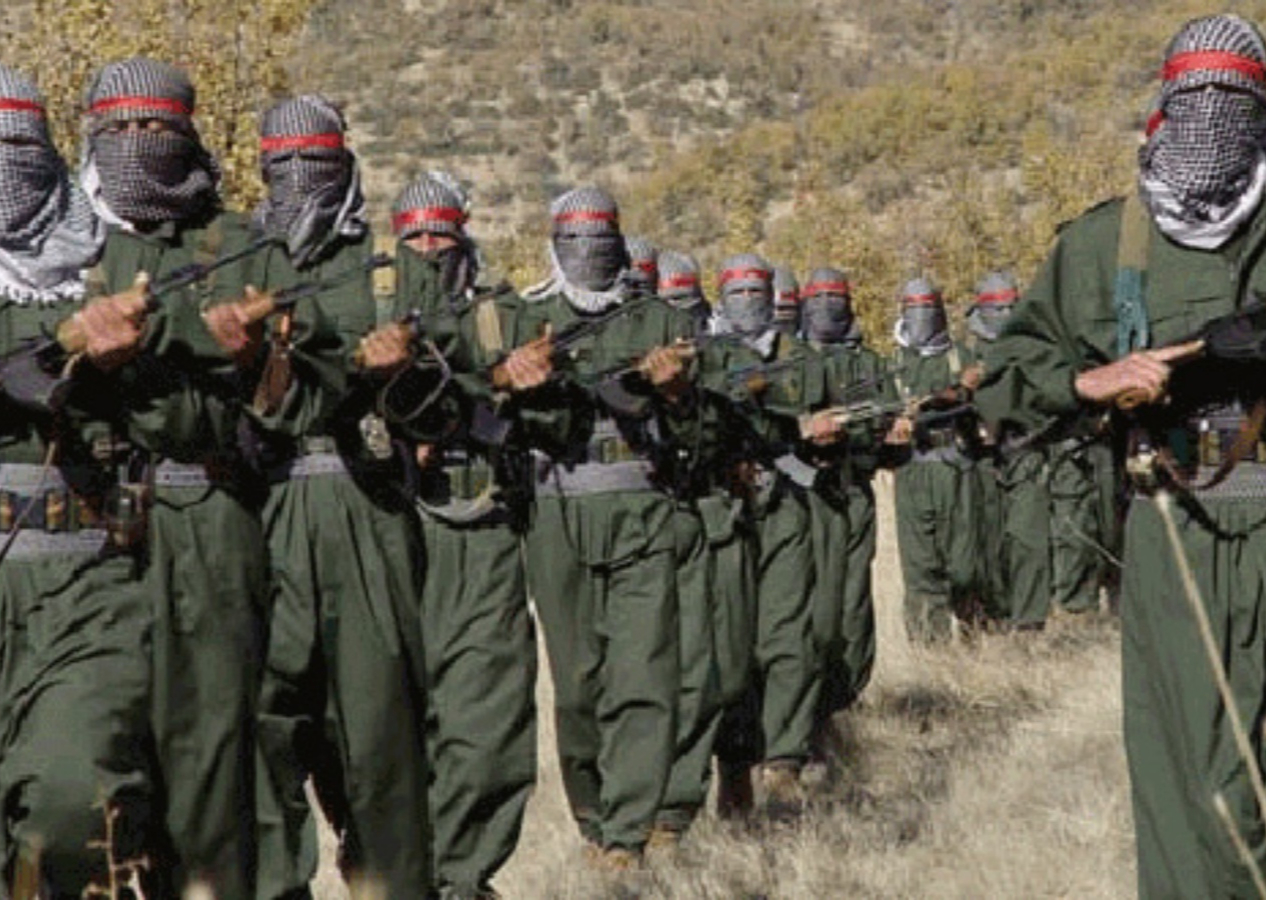 PKK silah bırakırken uzantısı PJAK rest çekti: Ne silah bırakacağız ne de kendimizi feshedeceğiz
