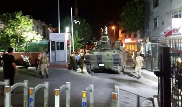 Çevik Kuvvet'i işgal etmeye kalkan 58 askere müebbet!