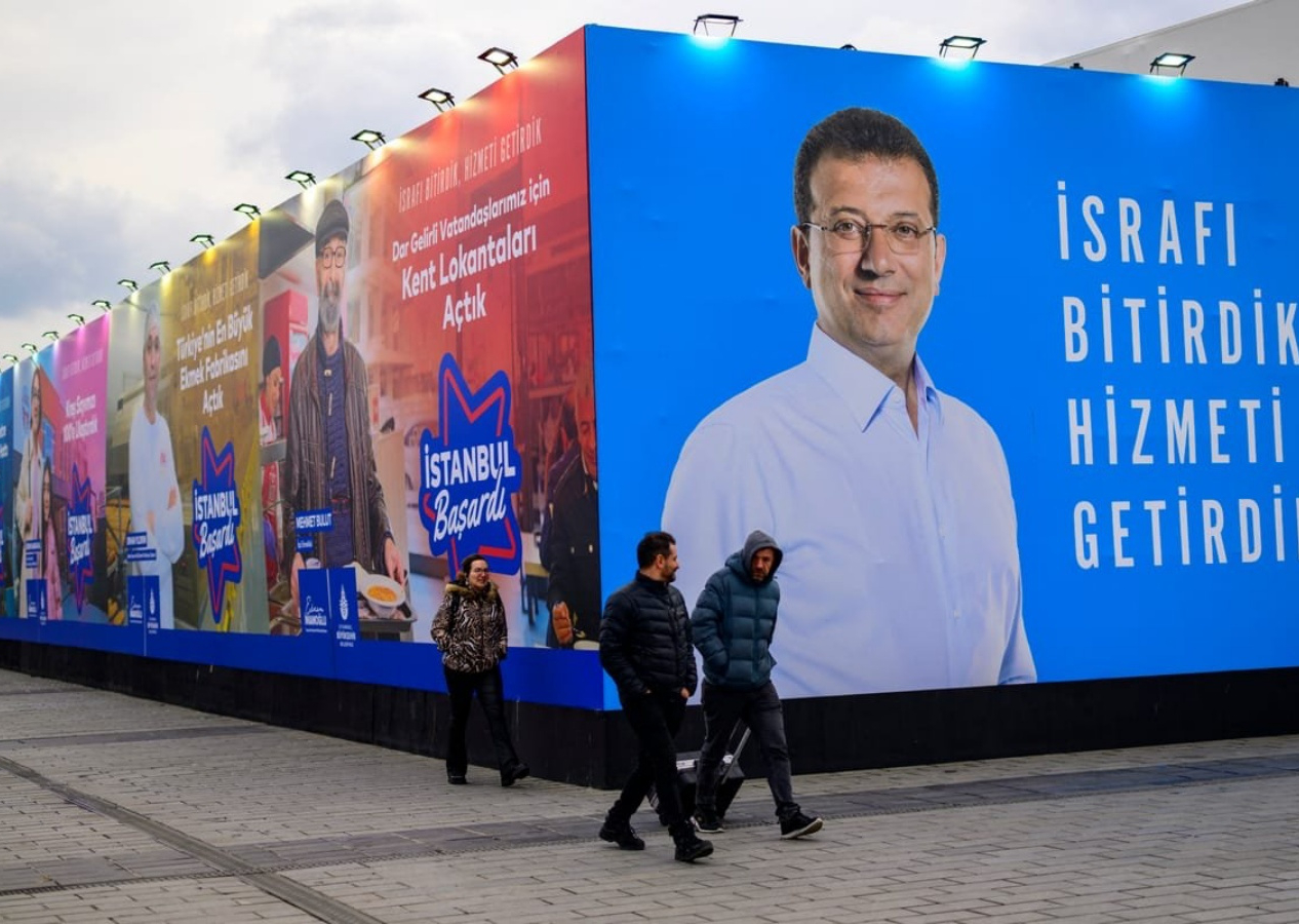 Başsavcılıktan İmamoğlu kararı!  Kamu aracında propaganda dönemi bitti: Toplu taşıma araçlarında İmamoğlu'nun fotoğrafları kullanılmayacak!