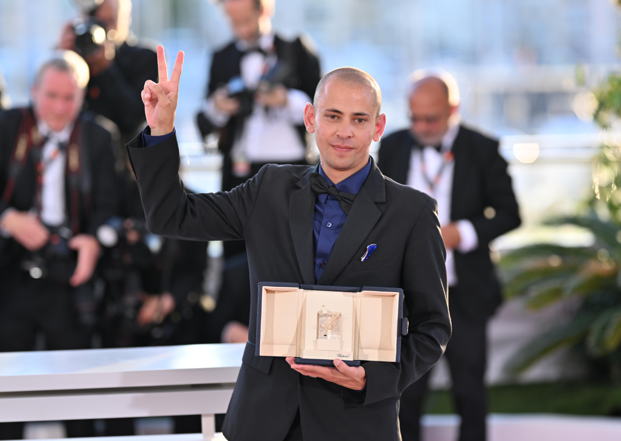 Filistinli yönetmen Tawfeek Barhom Cannes'dan ödülle döndü
