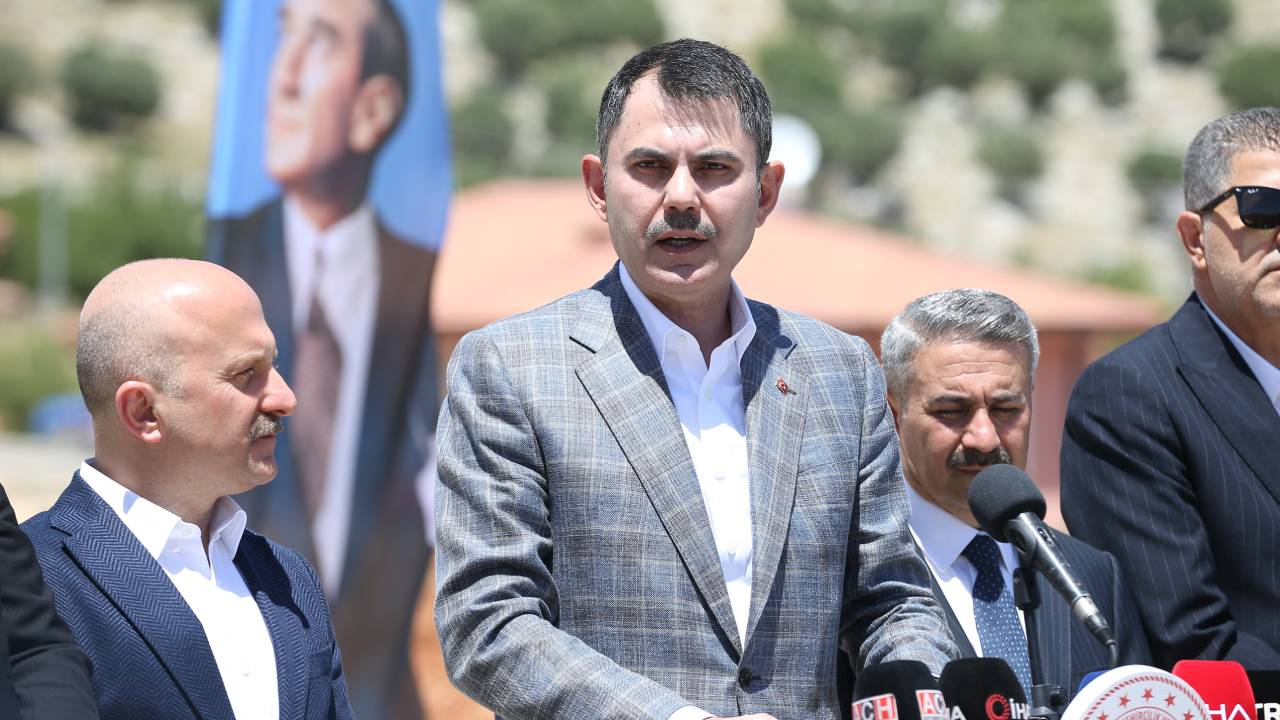 Murat Kurum Adıyaman'da duyurdu: 250 bininci konut Cumhurbaşkanı Erdoğan ile Aliyev katılımıyla teslim edilecek