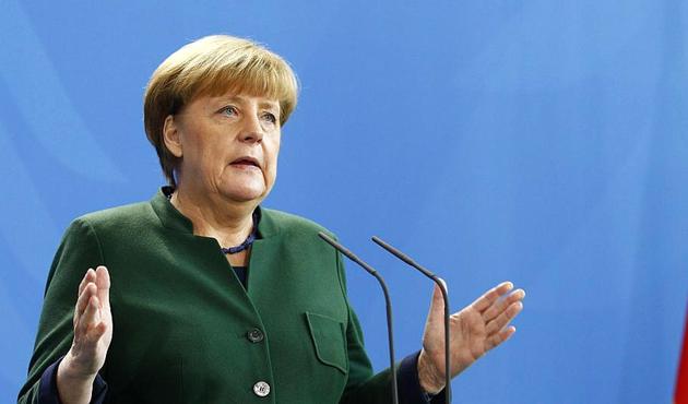Merkel istedi AB liderleri Türkiye için rezil bir karara imza attı!