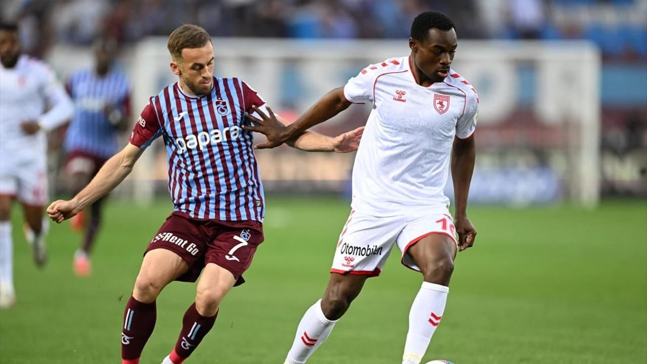 Karadeniz derbisi nefes kesti, Samsunspor fırsat tepti (Trabzonspor 2 - 2 Samsunspor | Maçın özeti)