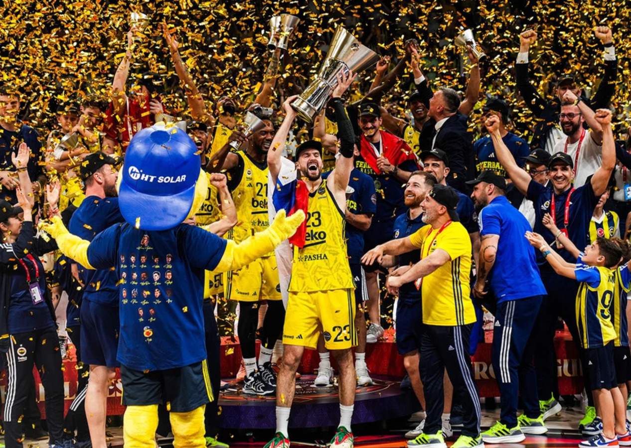 Fenerbahçe Beko Monaco'yu yıktı, EuroLeague'de şampiyonluğa ulaştı (Monaco 70 - 81 Fenerbahçe Beko | Finalin özeti)