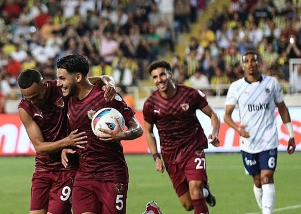 Fenerbahçe Mersin'de tutunamadı, fark yemekten kurtulamadı (Hatayspor 4 - 2 Fenerbahçe | Maçın özeti)