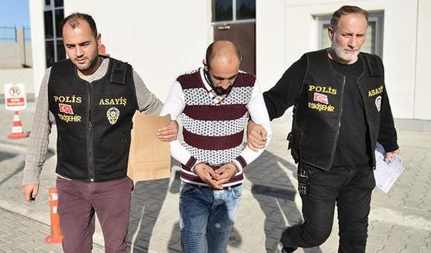 İnsanlığa sığmaz…