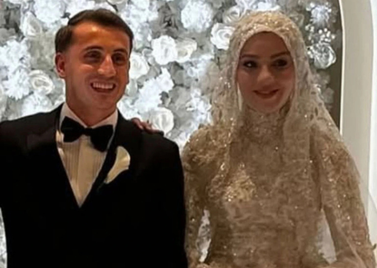 Kerem Aktürkoğlu, Ceren Azak ile dünya evine girdi