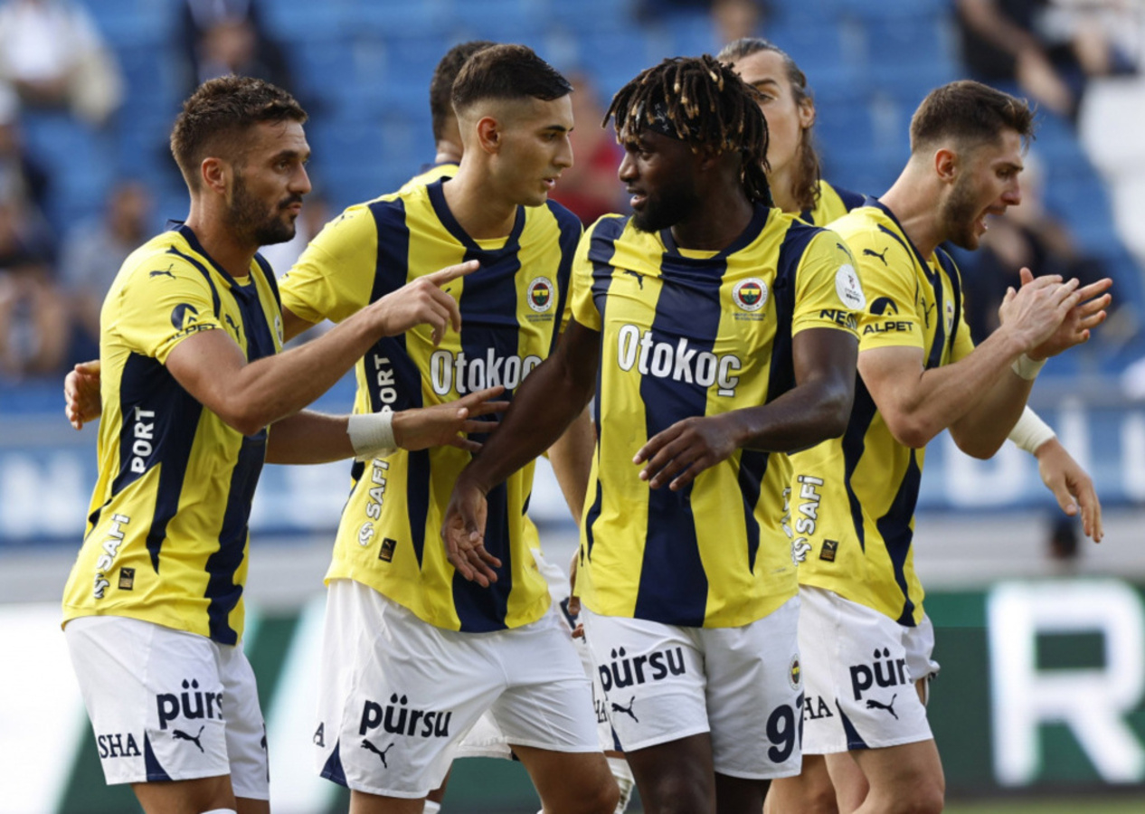 Fenerbahçe'de Edin Dzeko'nun ayrılığı sonrası bir ayrılık daha