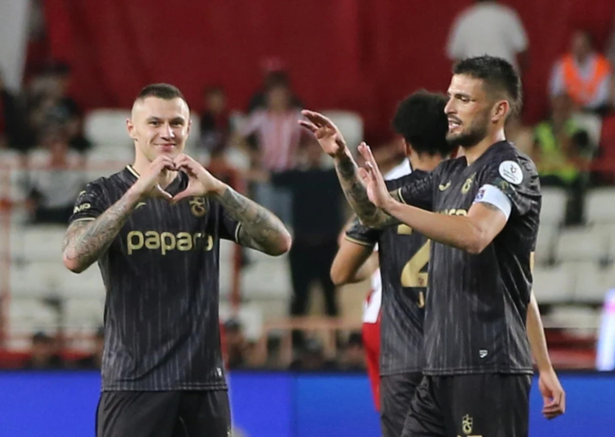 Trabzonspor Antalya'da kazandı, kapanışı galibiyetle yaptı (Antalyaspor 0 - 2 Trabzonspor | Maçın özeti)