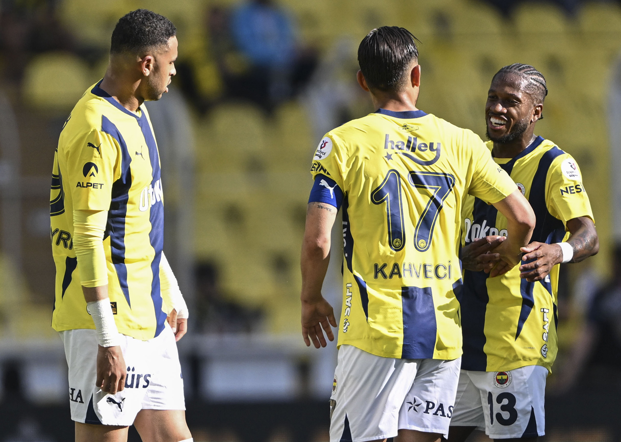 Fenerbahçe sezonu galibiyetle kapattı