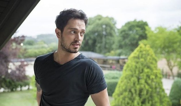 Murat Boz'dan sigortasız dansçı iddialarına cevap!