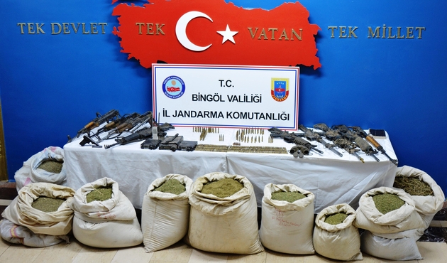Bingöl'de çok sayıda mühimmat ve uyuşturucu ele geçirildi...