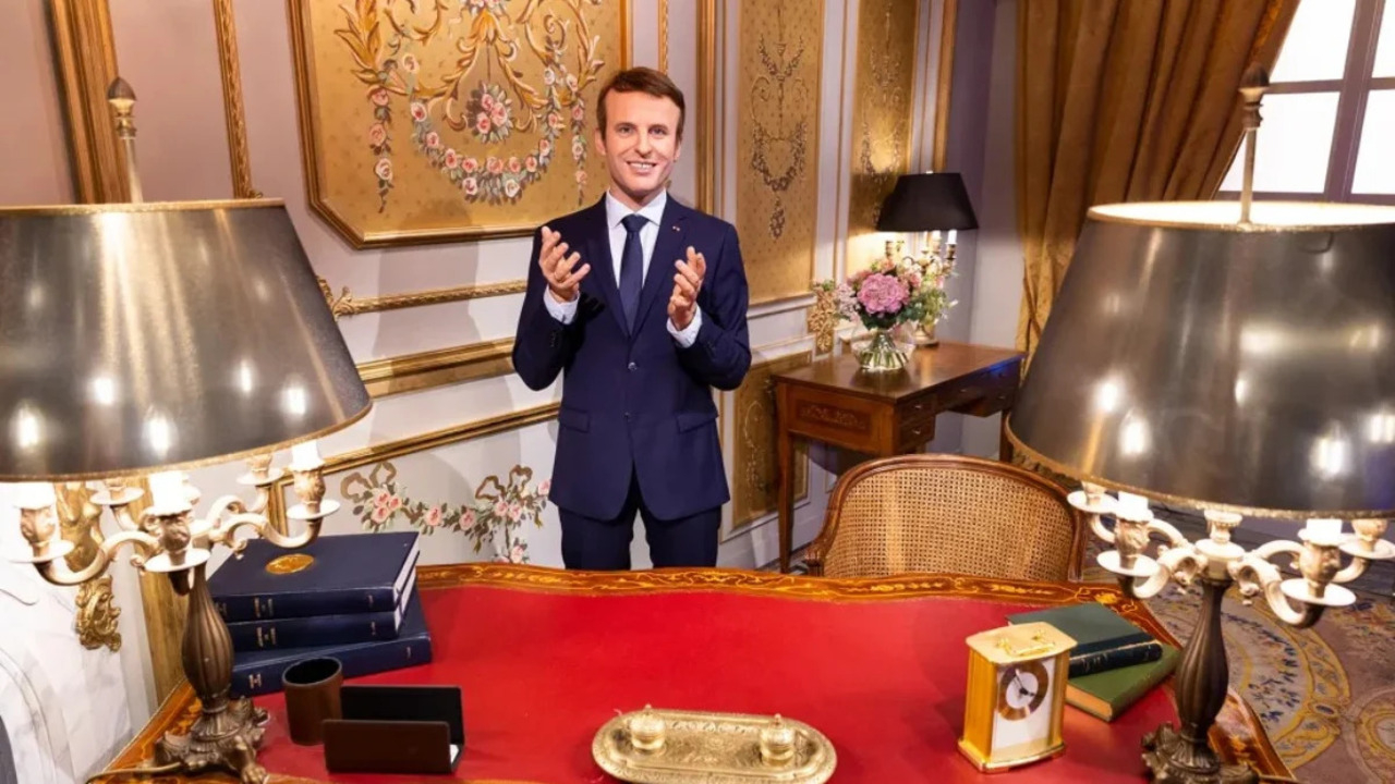 Fransa Cumhurbaşkanı Emmanuel Macron'un bal mumu heykeli çalındı