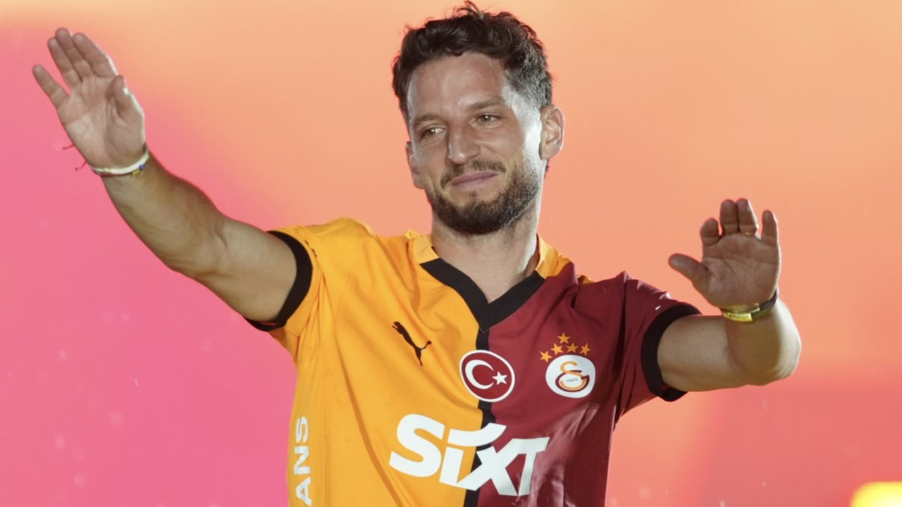 Bir dönem sona erdi: Dries Mertens ve ailesi Türkiye'den ayrıldı