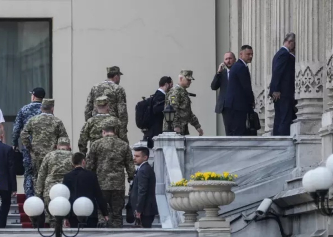 İstanbul'da ikinci Rusya-Ukrayna barış zirvesi: Heyeti değiştiren Ukrayna'dan dikkat çeken açıklama!