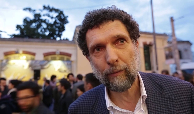 ''Kızıl milyarder'' Osman Kavala havalimanında gözaltına alındı...