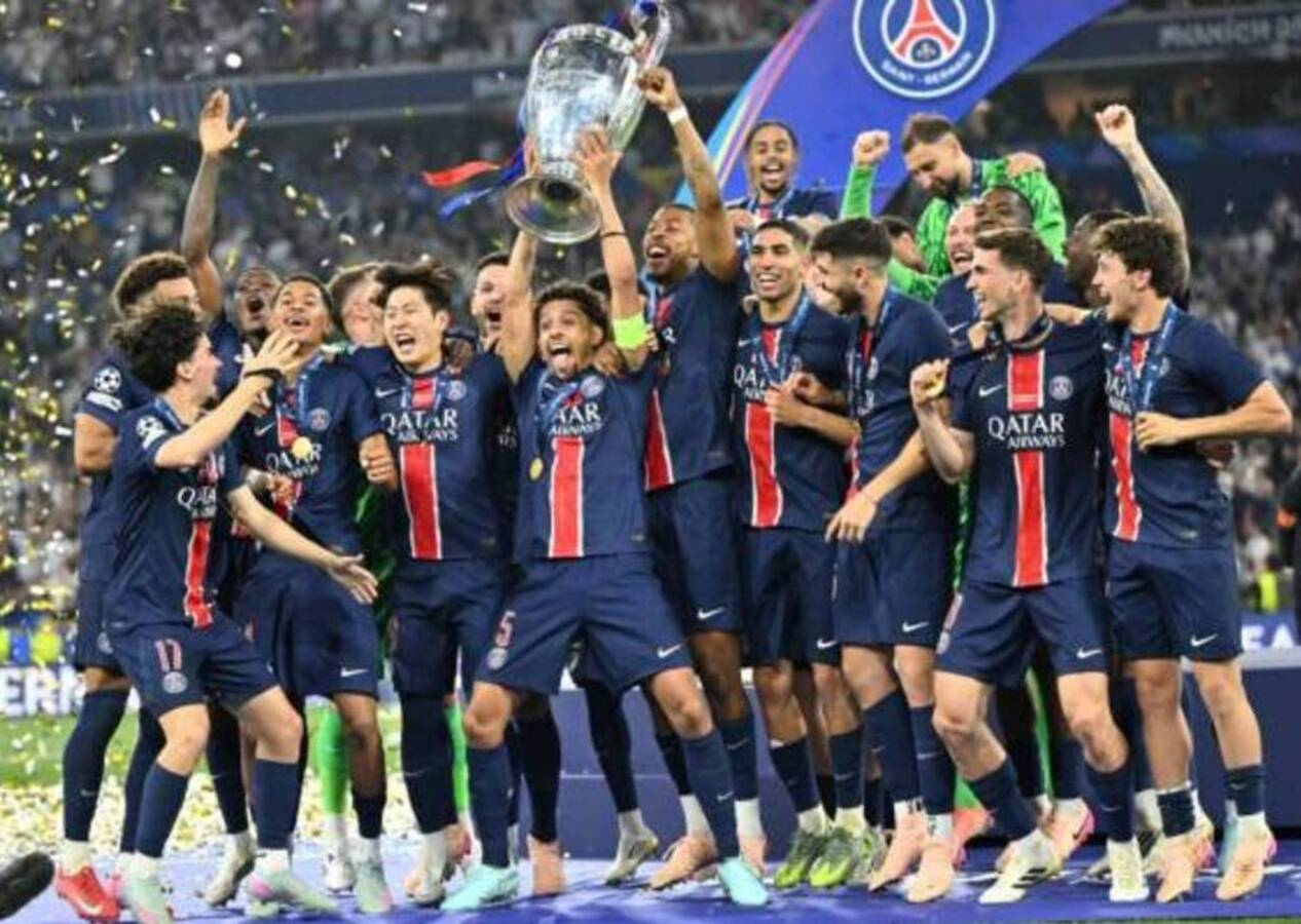 UEFA Şampiyonlar Ligi'nde sezonun 11'i belli oldu: Listeye PSG damga vurdu