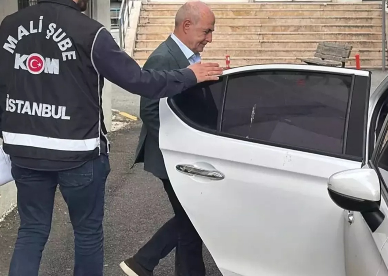 İBB soruşturmasında 5. dalga: Evinden servet çıkan Büyükçekmece Belediye Başkanı Hasan Akgün “Paralar oğlumun” dedi!