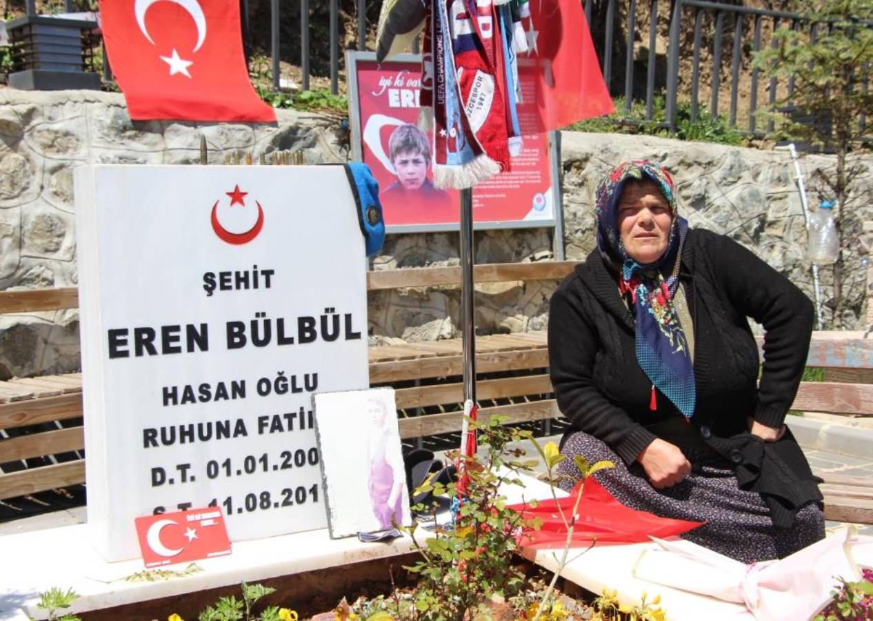 Eren Bülbül'ün annesi DEM'in telefonunu anlattı: Bu süreç araya girmese kabul etmezdim, konuşmazdım