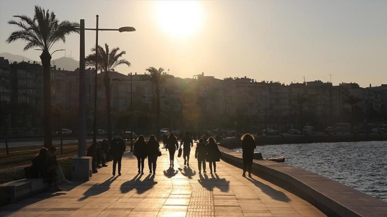 Türkiye'de bahar havası! Bayramın 3. günü hava günlük güneşlik