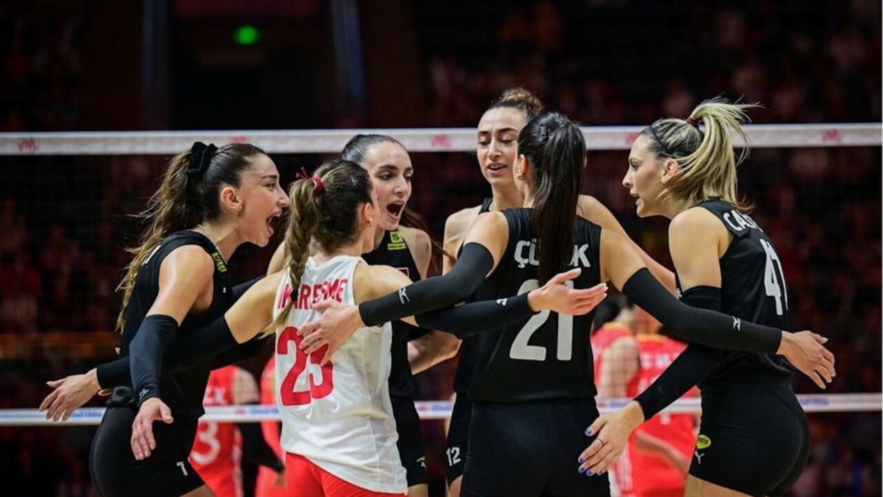 Filenin Sultanları pes etmedi, Çin'i geriden gelerek devirdi (Çin 2 - 3 Türkiye | Maçın sonucu)