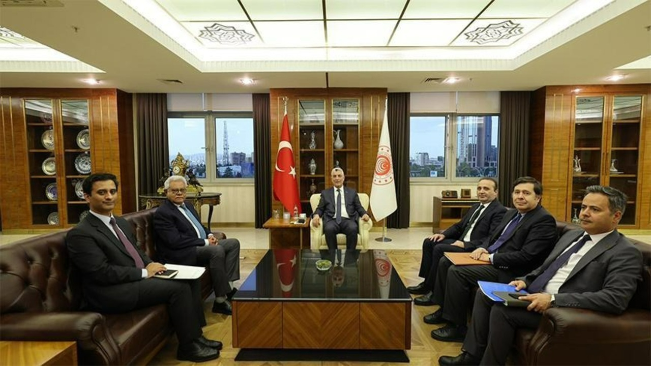 Türkiye ile Pakistan arasında ekonomide yeni dönem başlıyor! Bakan Bolat'tan kritik görüşme